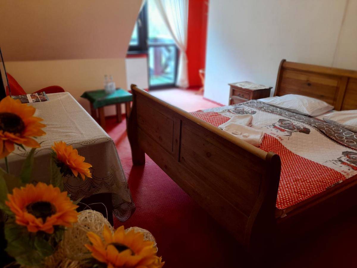 Zajazd Pod Chmurka Rabka-Zdrój Esterno foto