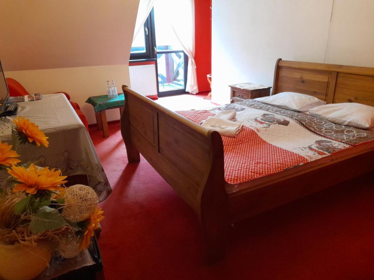 Zajazd Pod Chmurka Rabka-Zdrój Esterno foto