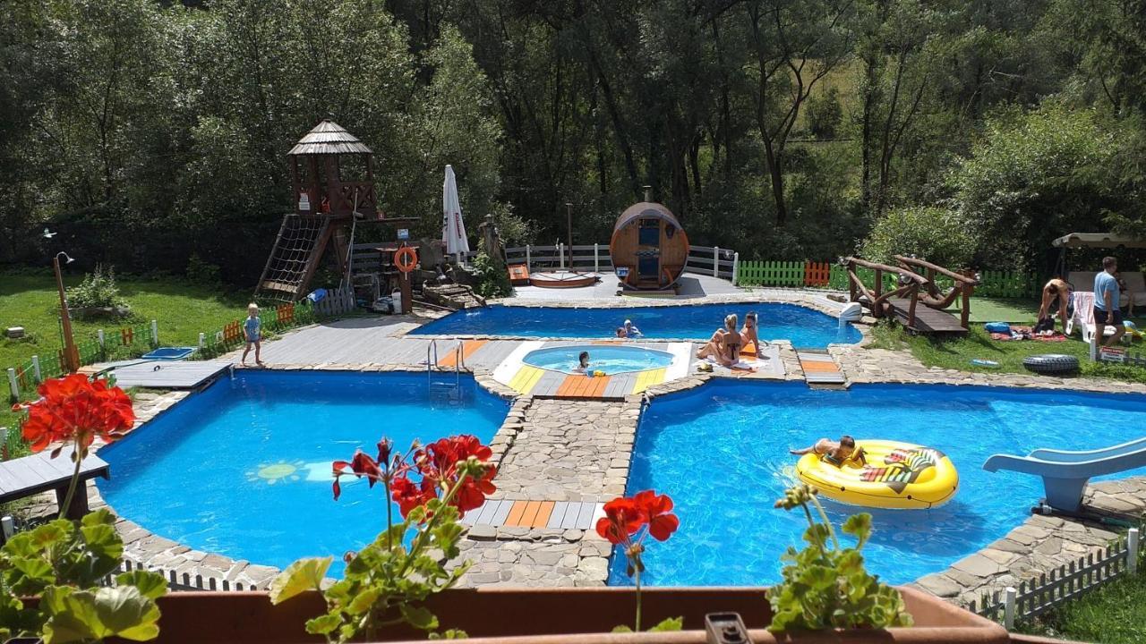 Zajazd Pod Chmurka Rabka-Zdrój Esterno foto