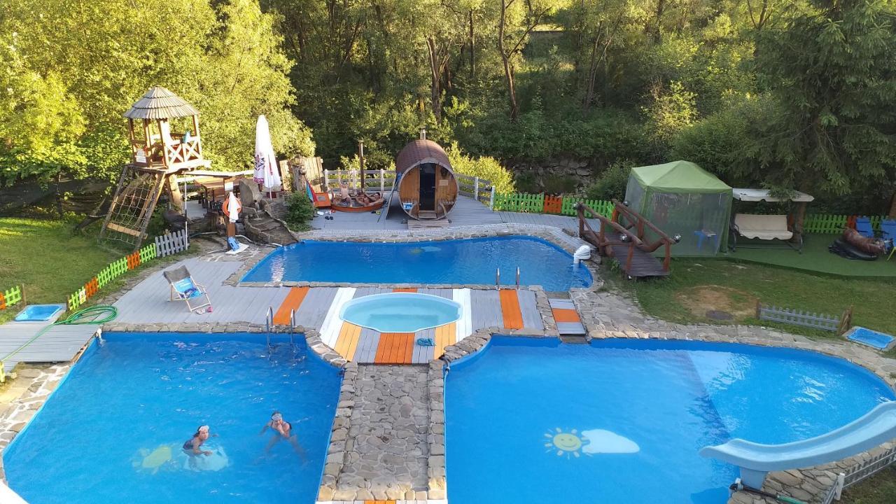 Zajazd Pod Chmurka Rabka-Zdrój Esterno foto